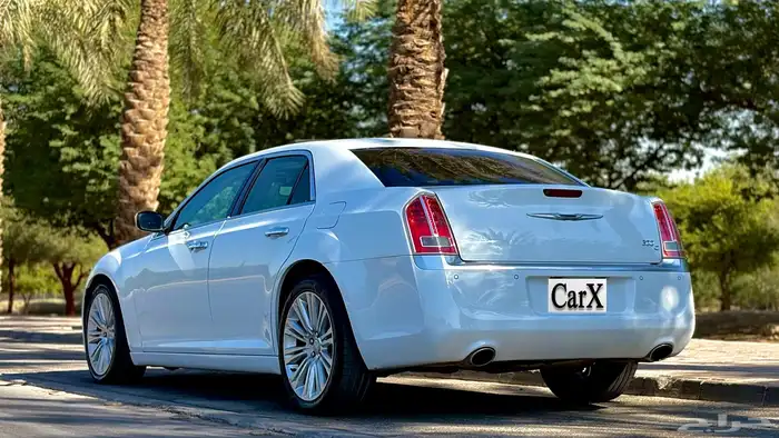 كرايزلر c300 فل كامل 14