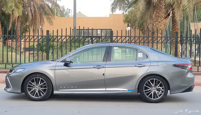 تويوتا كامري 2022 GLE فل هايبرد سعودي 4