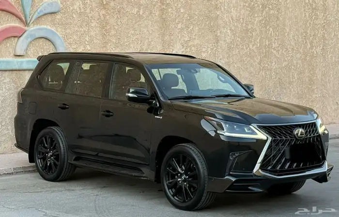 لكزس 2019 بلاك ديشن 1