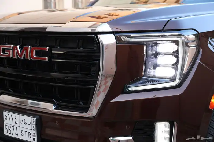 جمس يوكن 2023 SLE لون مميز 3