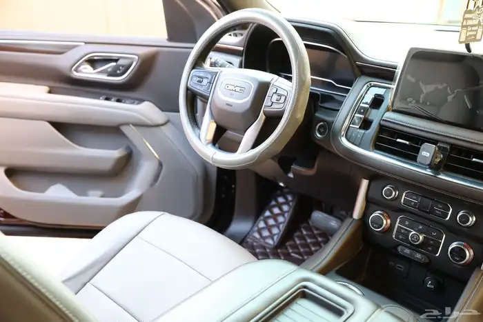 جمس يوكن 2023 SLE لون مميز 18