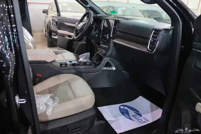 فورد ايفرست لمتد بنزين موديل 2025 بسعر 184.000 8