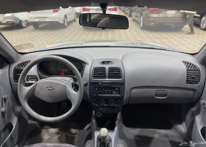 اكسنت موديل 2005 قير عادي مخزن 9