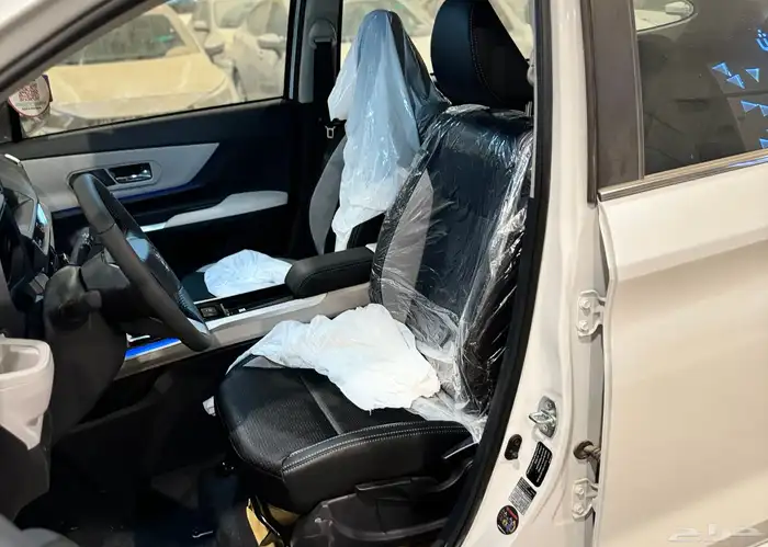 تويوتا فيلوز 2025 فل كامل جديد اصفار اقل سعر 12