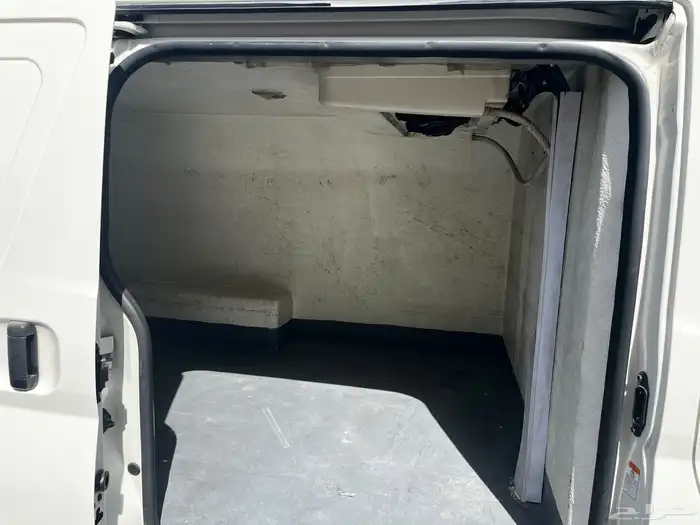 تويوتا باص هايس ثلاجة موديل 2022 7