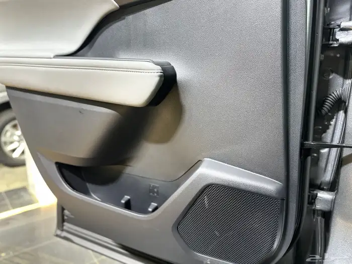 تويوتا هايلاندر GLE هايبرد 2025 13