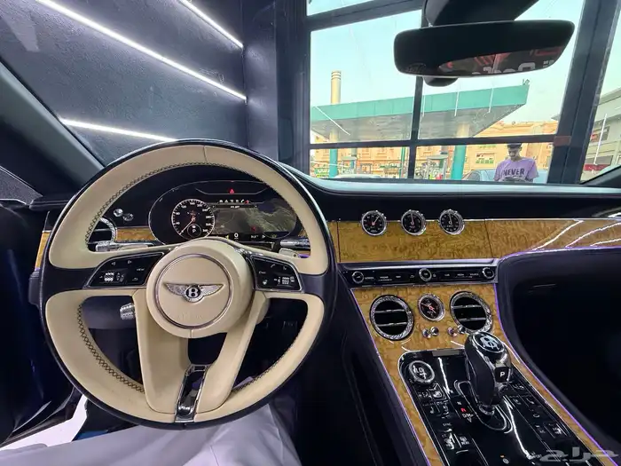 بنتلي كونتيننتال 0