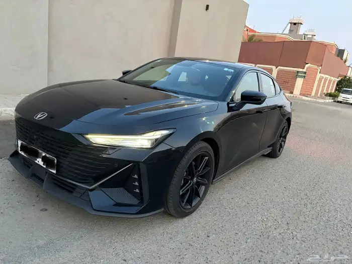 شانجان يوني في Changan UNI-V 2023 0