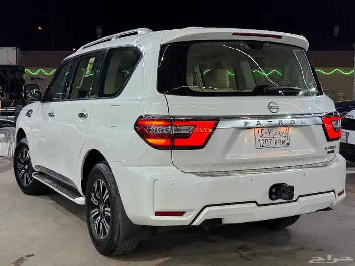 نيسان باترول موديل 2023 ( بحالة الوكالة ) 17