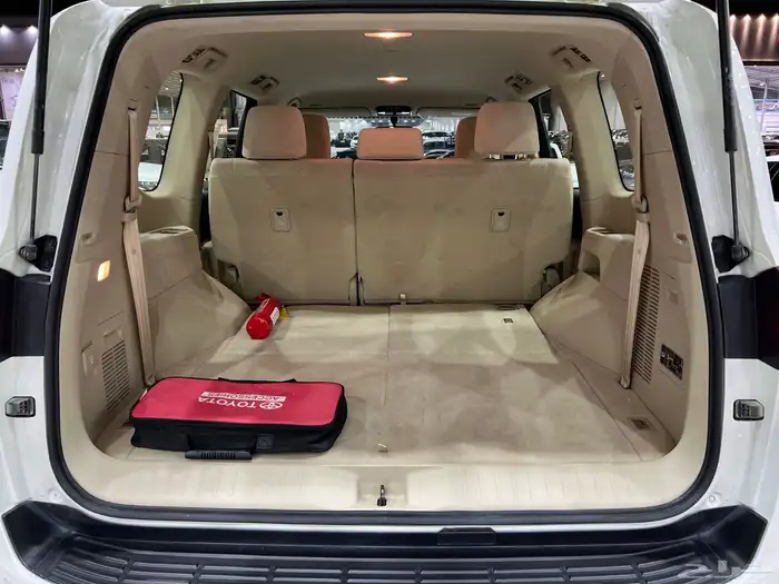 لاندكروزر GXR 2024 13