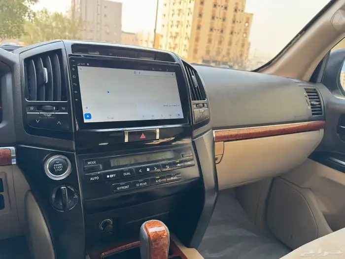 لاندكروزر 2012 GXR3 فل كامل الحد 15