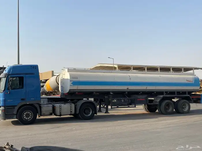 تريلات توانك ماء للايجار مع السواقين للمشاريع والشركات 3