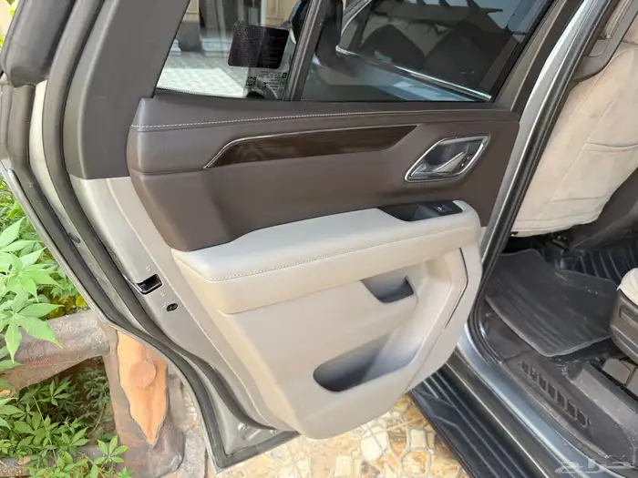 يوكن المديل 2023 قصير دبل ( SLE ) سعودي مخزن 55