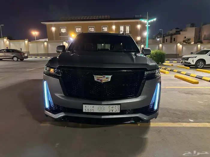 كادلك اسكاليد 2022 سبورت نظيف جدا 2