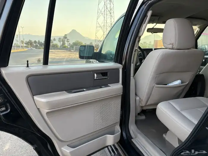 فورد اكسبدشن 2012 15