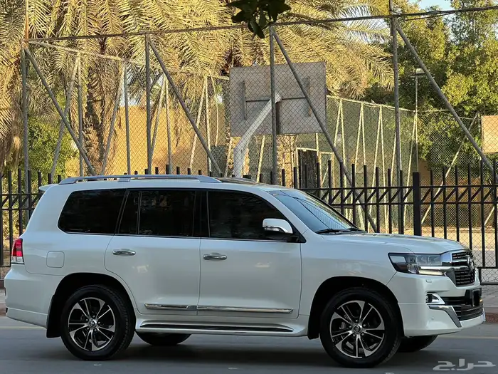 تويوتا لاندكروزر 2021 تورنج V6 سعودي 2