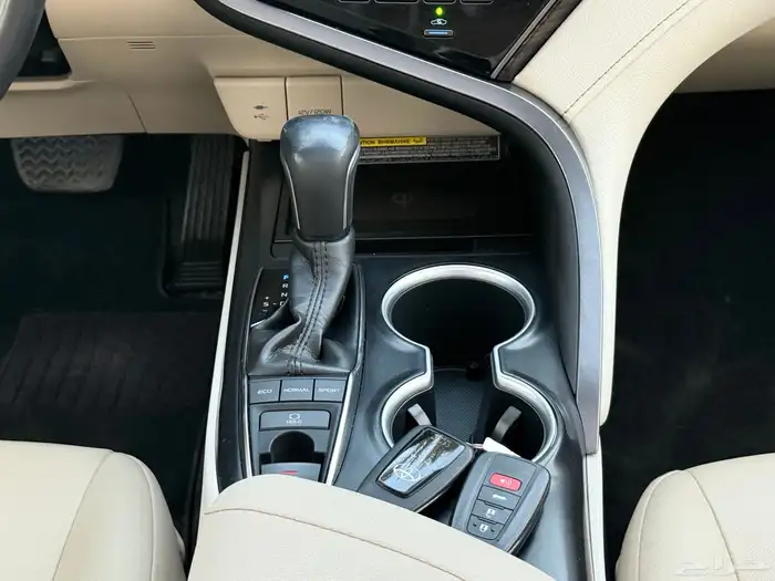 كامري قراندي موديل 2020 V6 عداد 41 الف 26