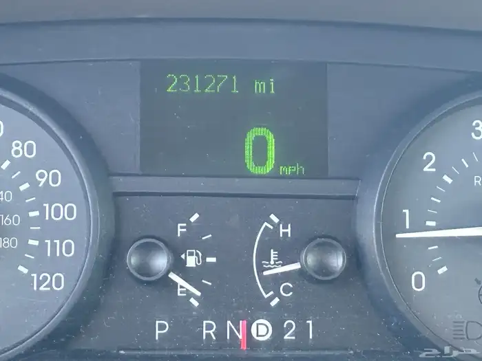 فورد ماركيز 2010 أمريكي ستاندر 13