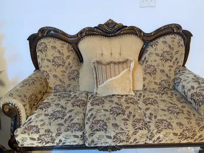 كنب مجالس جديدة استعمال نظيف 4