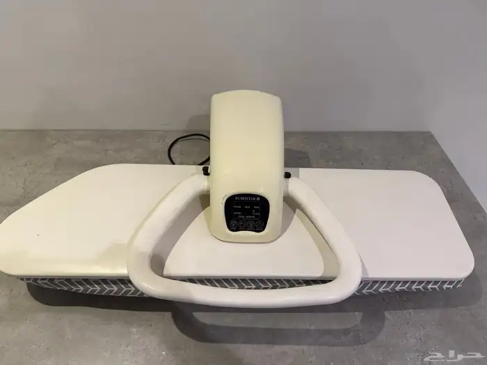 مكواة بخار يوروستار 1