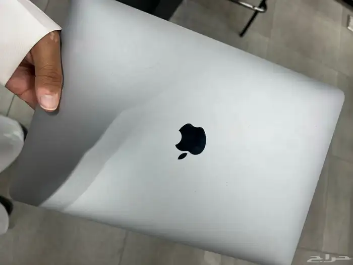 ماك بوك 2020 1