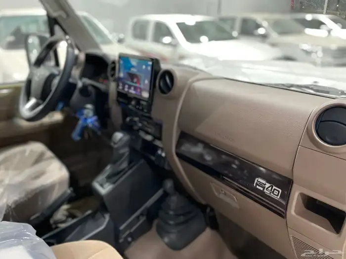 تويوتا شاص سلق بريمي قير اتوماتيك بنزين دفلك 2025 فل 12