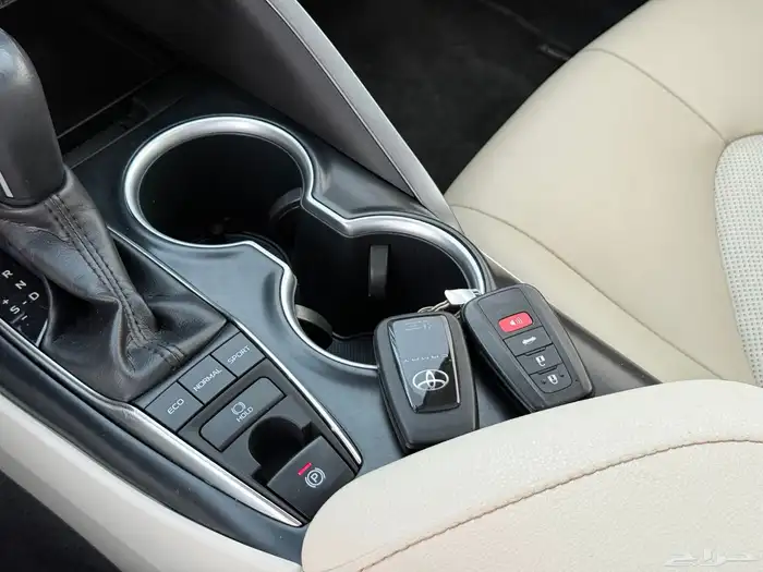 كامري قراندي موديل 2020 V6 عداد 41 الف 12