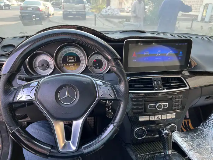 مرسيدس C 200 تيربو موديل 2012 2