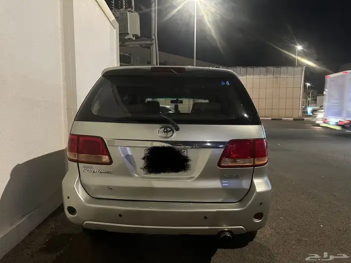 فورتشنر 2007 للبيع شبة مخزن 2