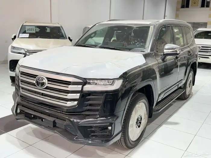 في اكس ار 2025 بريمي فل كامل توين تيربو اللون اسود 2