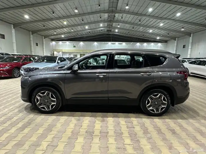 هونداي سنتافي موديل 2023 نص فل 4 سلندر 5