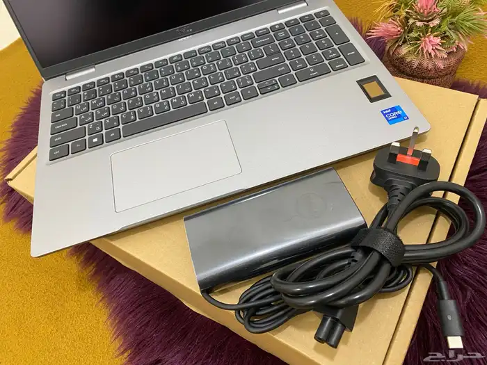 لابتوب Dell precision 3560 شاشه لمس كور i7 رام 32 جيجا 21