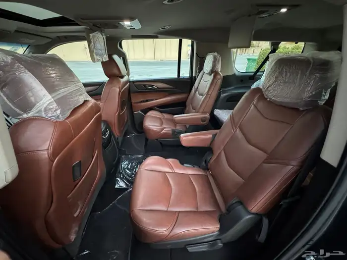 اسكاليد 2019 بريميوم (ملكي) الجميح نظيف جدا 43