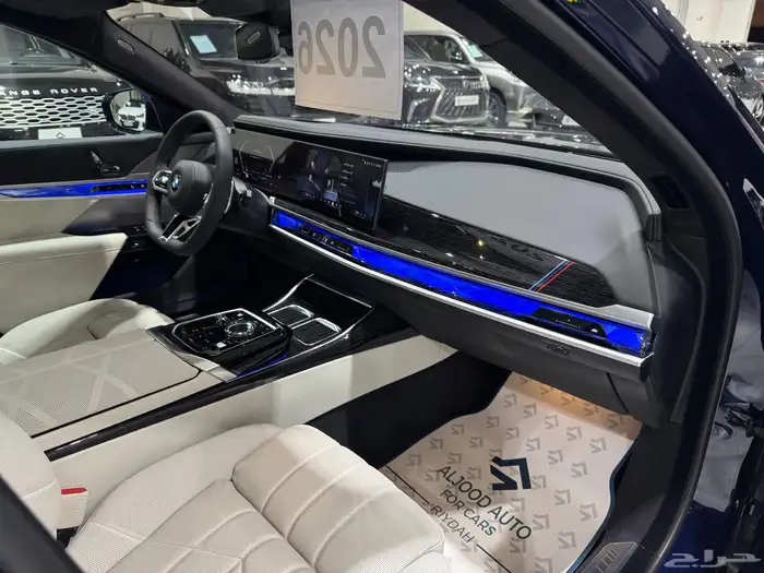 بي ام دبليو 735i M kit موديل 2026 فل كامل أندفجول جديد 12