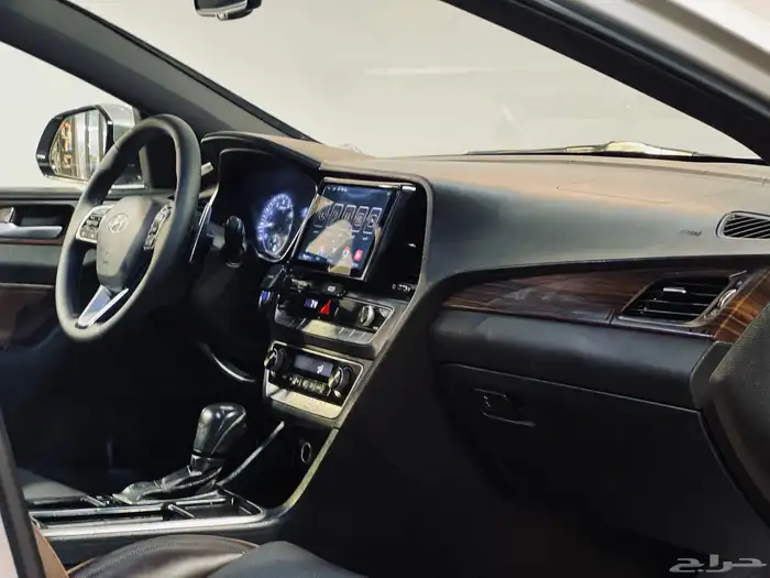 هونداي سوناتا 2018 بحاله ممتازه 11