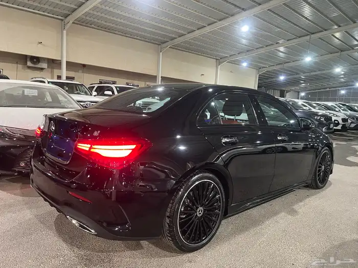 مرسيدس A200 موديل 2024 عداد 52 الف AMG 19