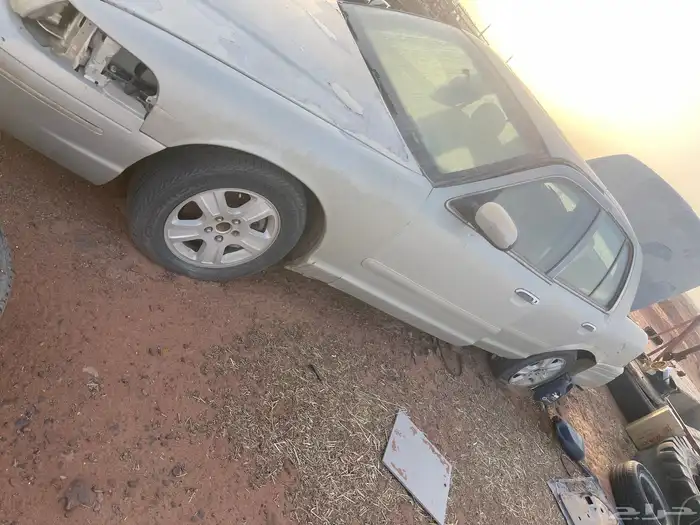 للبيع فورد فكتوريا مسقط 2