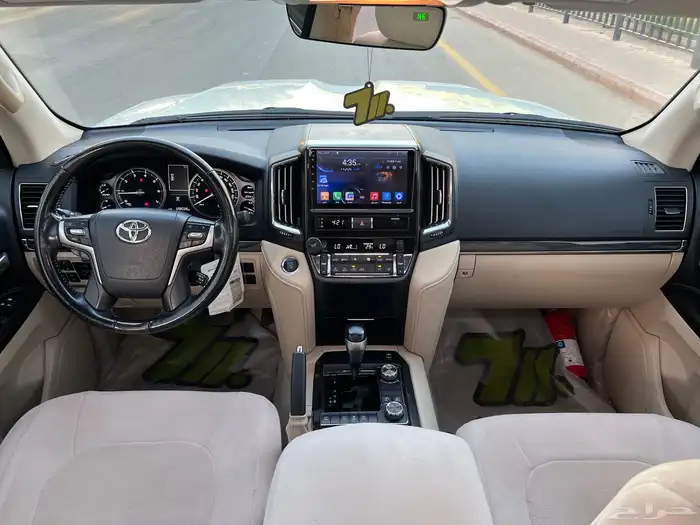 تويوتا لاندكروزر 2021 تورنج V6 سعودي 18