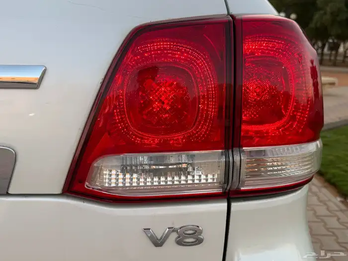 تويوتا لاندكروزر GXR 2009 فل كامل V8 سعودي 10