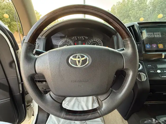تويوتا لاندكروزر GXR 2009 فل كامل V8 سعودي 16