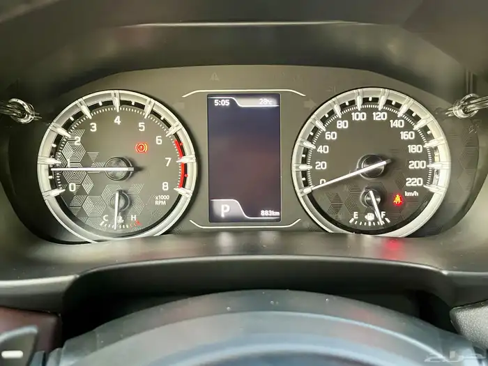 تويوتا اوربان كروزر GXL 2025 ( فل كامل ) 8