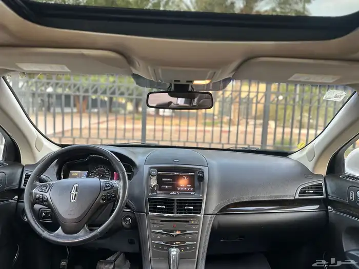 لينكون MKT موديل 2013 فل كامل 23