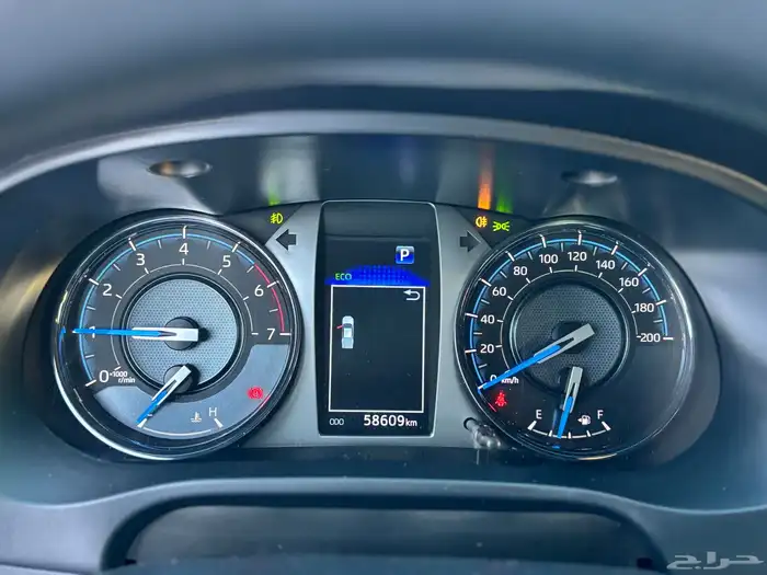 تويوتا هايلوكس 2023 18