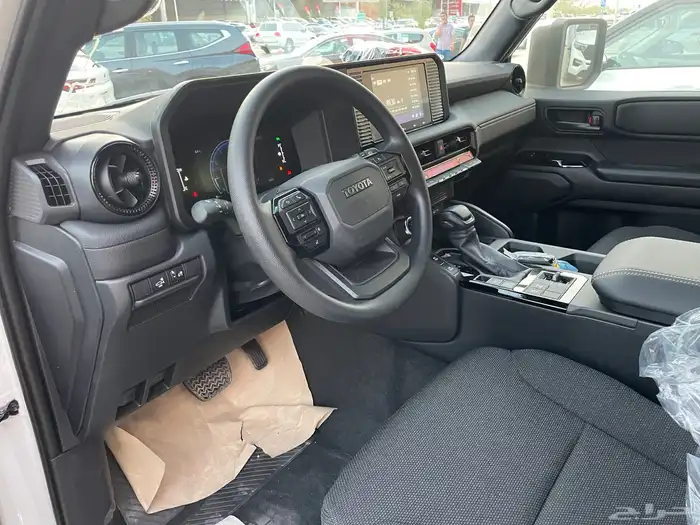 تويوتا برادو TXL1 -2025 سعودي ( بنزين ) 2.4LT 10