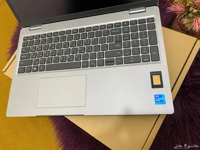 لابتوب Dell precision 3560 شاشه لمس كور i7 رام 32 جيجا 8