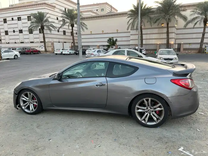 جينسس كوبيه موديل 2010 8