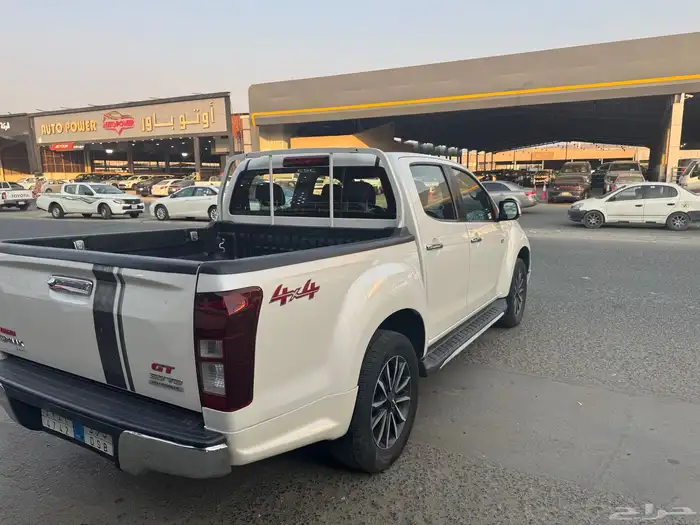 اسوزو ديماكس 2020 GT فل كامل بلد 8