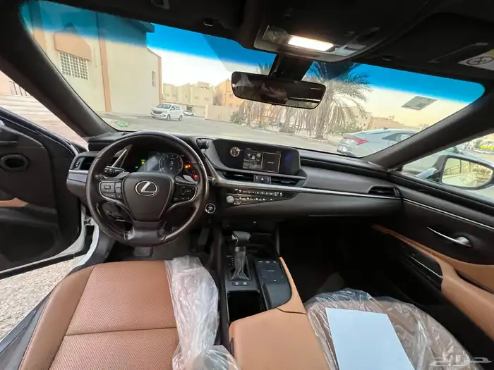 لكزس 300h ستاندر مطور 2021 16