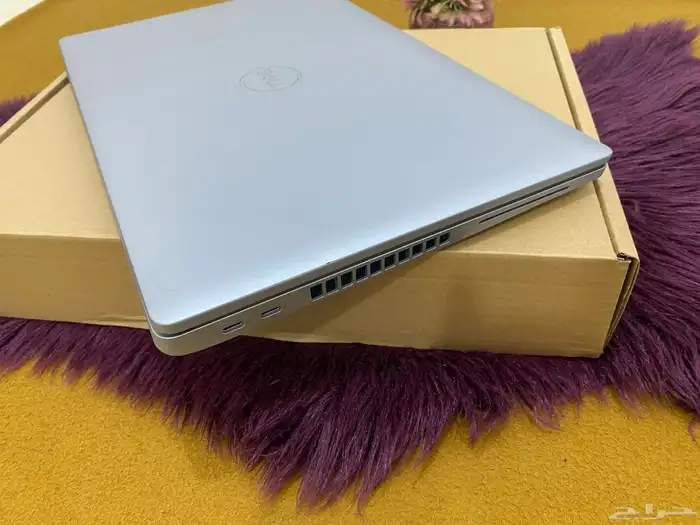 لابتوب Dell precision 3560 شاشه لمس كور i7 رام 32 جيجا 16