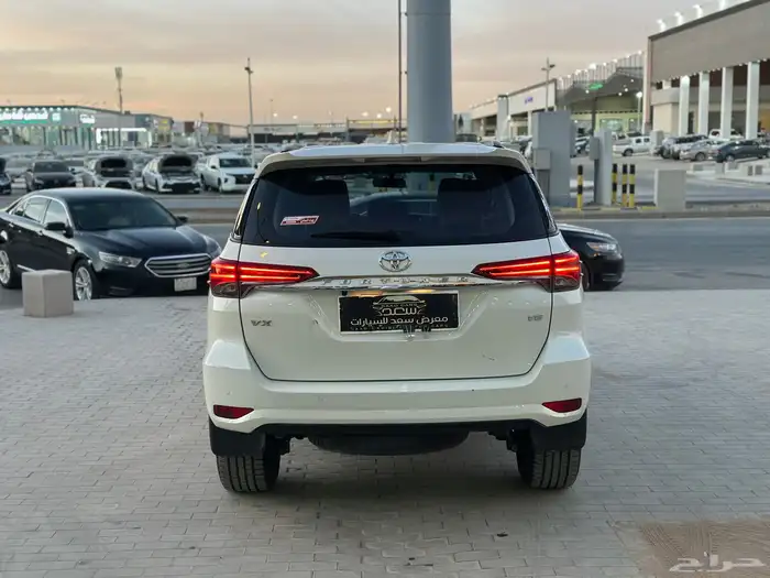 تويوتا فورتشنر 6 سلندر VX 2022 6